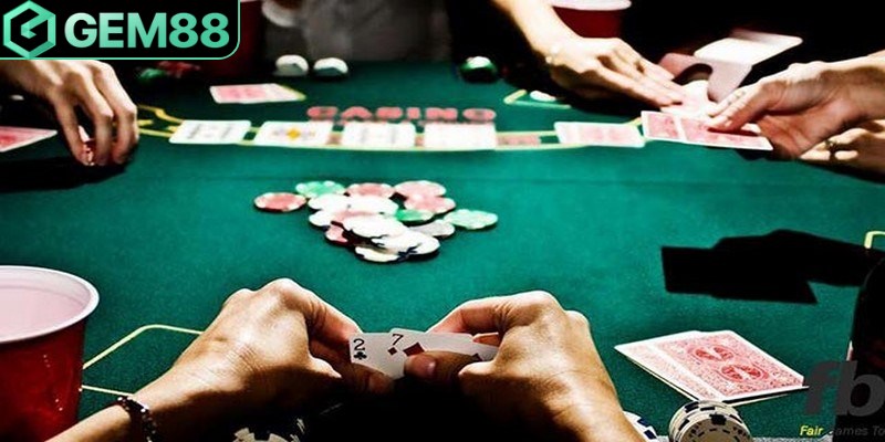 Mẹo Chơi Poker Hiệu Quả - Bí Quyết Tối Ưu Để Chiến Thắng Tại sao anh em cần phải biết mẹo chơi Poker - bluff lừa đối thủ
